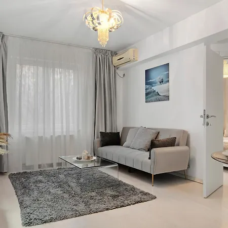 Ultracentral Metro Lux Apartment