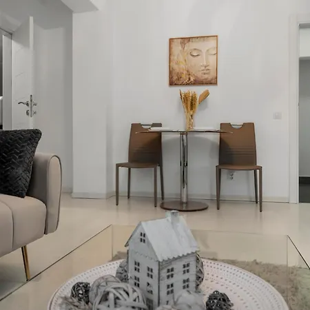 Ultracentral Metro Lux * Bukareszt