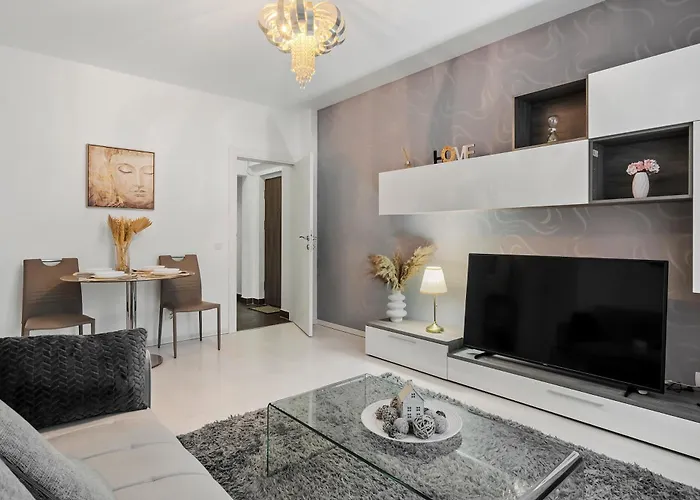Ultracentral Metro Lux شقة *