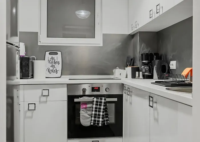 Ultracentral Metro Lux Apartament