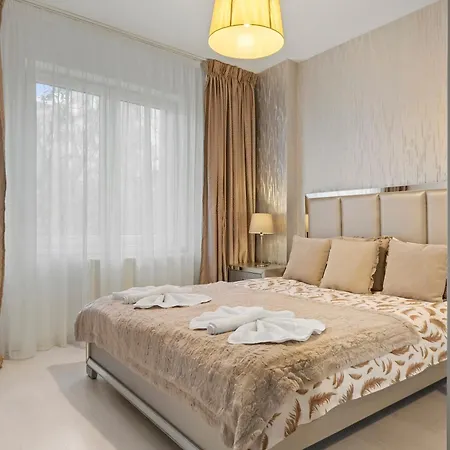 Ultracentral Metro Lux * Boekarest