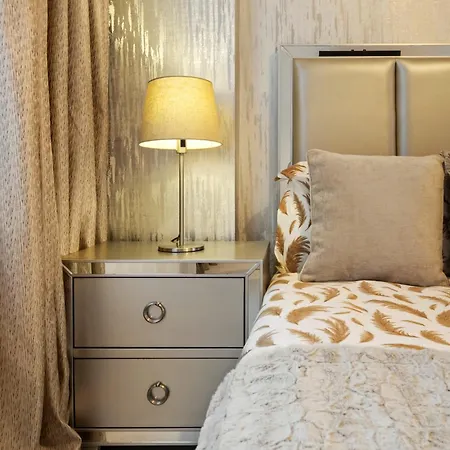 Ultracentral Metro Lux *