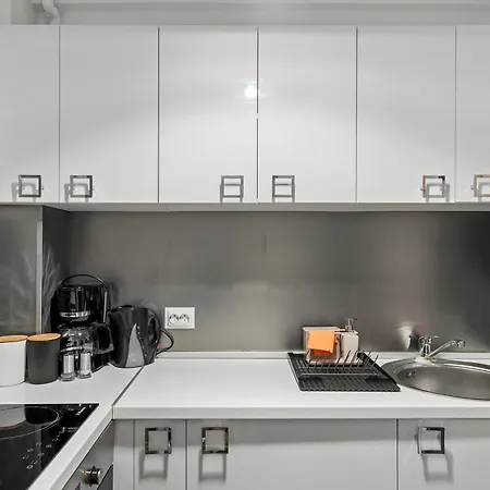 Ultracentral Metro Lux