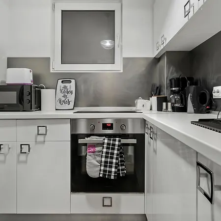 Ultracentral Metro Lux *