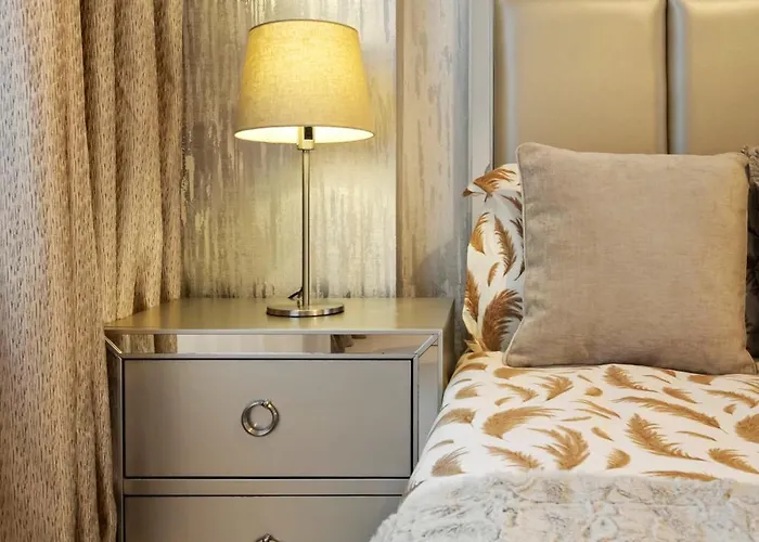 Ultracentral Metro Lux *